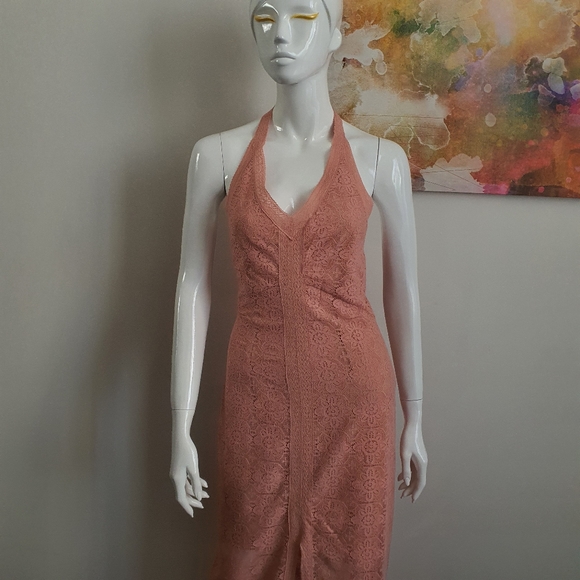 Guess Size 10 Halter Tie Back Dusty Pink Lace Maxi Dress - Picture 13 of 15